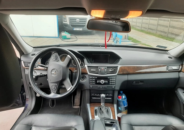 Mercedes-Benz Klasa E cena 45000 przebieg: 399000, rok produkcji 2010 z Karlino małe 46
